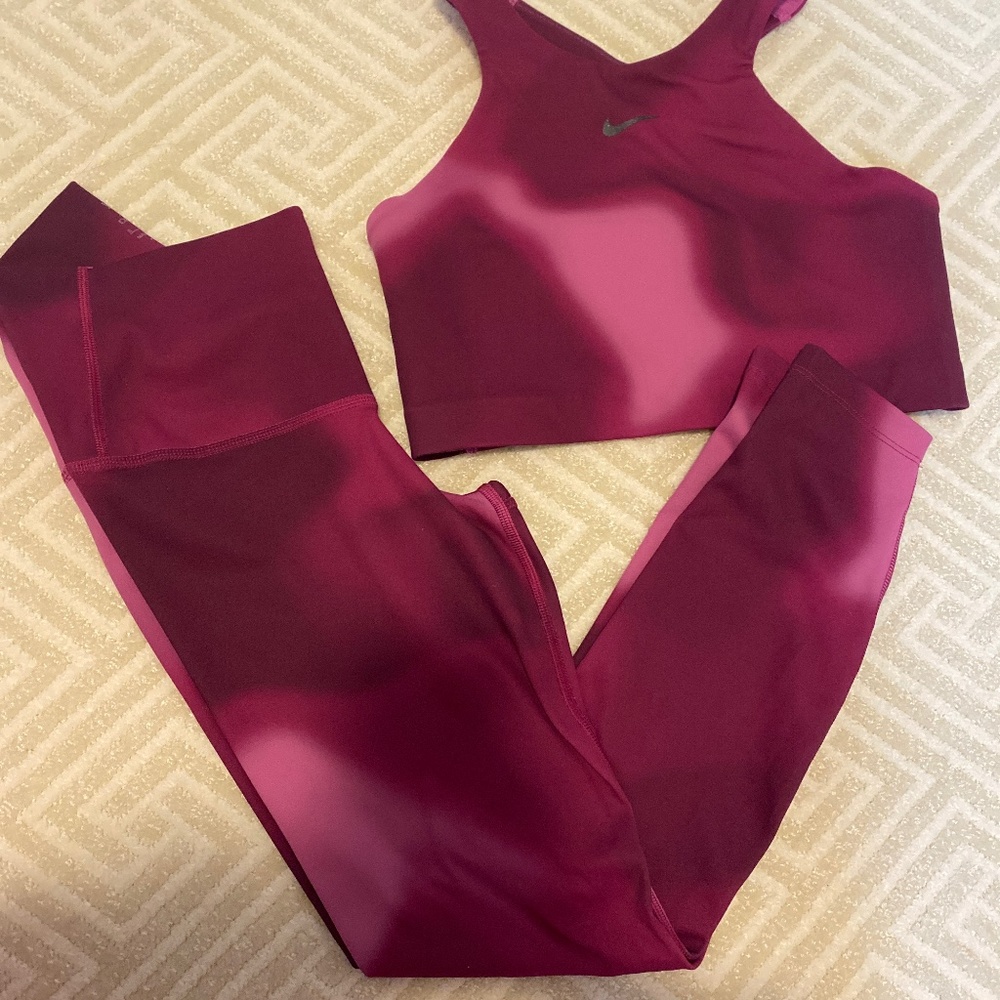 Nike Workout top and leggings set